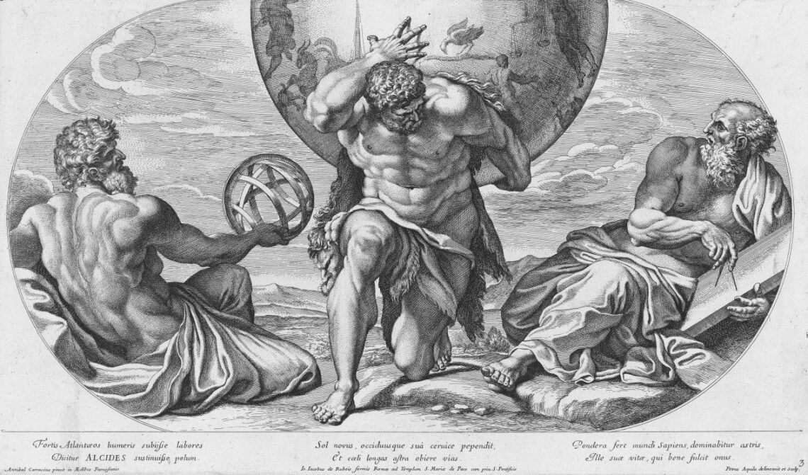 Una foto che ritrae una stampa di una illustrazione di Pietro Dell’aquila (1650-1692) raffigurante, al centro, Ercole, in ginocchio sulla gamba sinistra, con la destra portata in avanti e piegata, chino, mentre regge sulla schiena, tenendolo con le braccia (il braccio sinistro esteso dietro la schiena, il destro sopra la testa china) il globo terrestre. Alla sua sinistra c’è un uomo quasi sdraiato per terra, che sorregge col braccio destro un globo a maglie di legno; alla sua destra c’è un altro uomo, più anziano, anch’egli quasi sdraiato per terra, che regge col braccio sinistro una tavola da disegno su cui sta tracciando un cerchio con un compasso che regge con la mano destra.