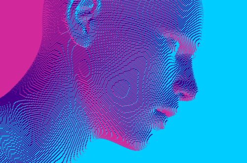 Un’illustrazione a due colori, rosa e azzurro, che raffigura una testa umana di profilo, col naso a destra e la nuca a sinistra, con un effetto grafico che la fa apparire come fosse composta da tanti strati di piccoli cubi, un po' come se fosse stata stampata da una stampante 3d.